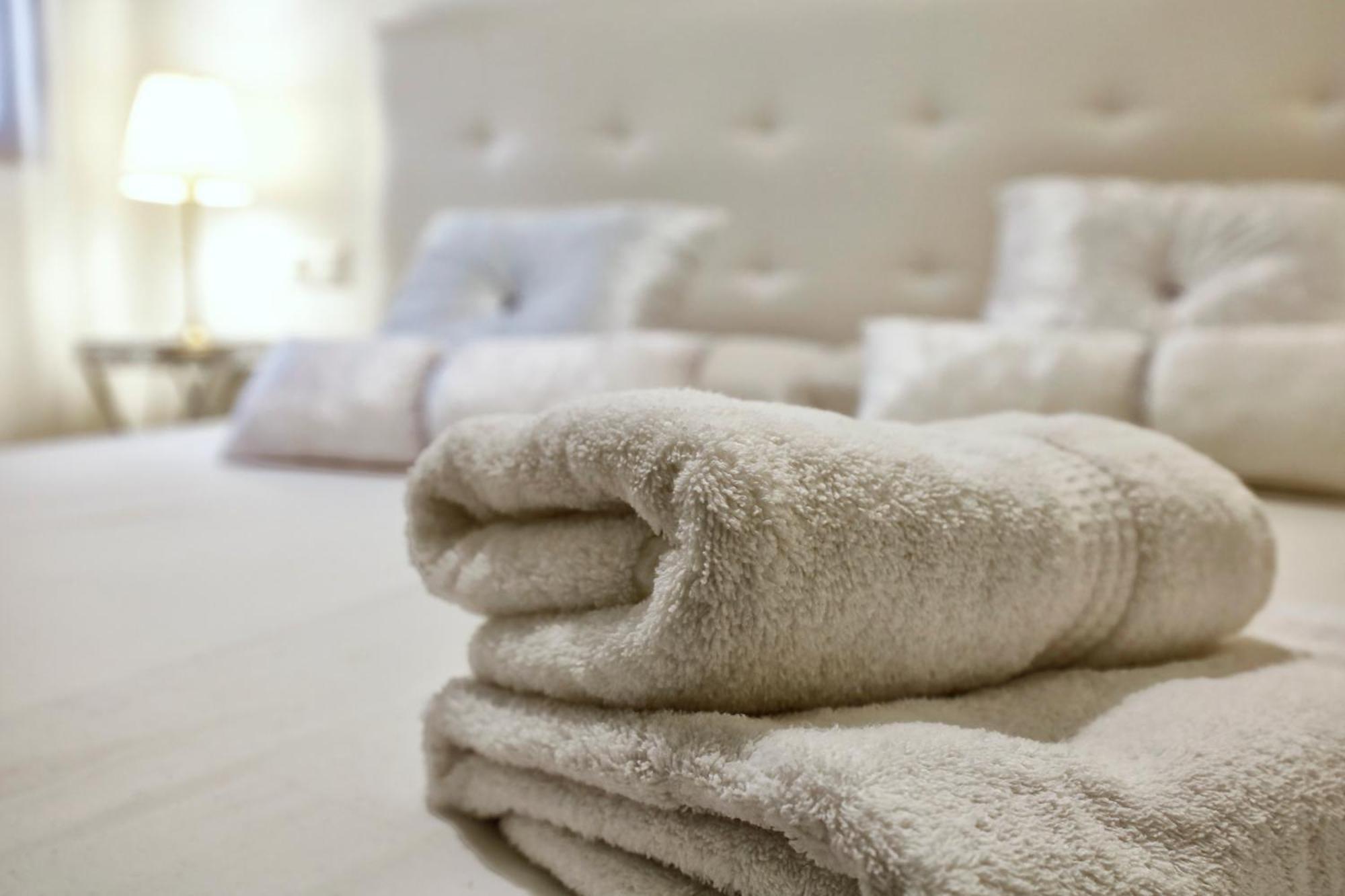 Encanto En La Juderia: Apartamento Con Patio กอร์โดบา ภายนอก รูปภาพ