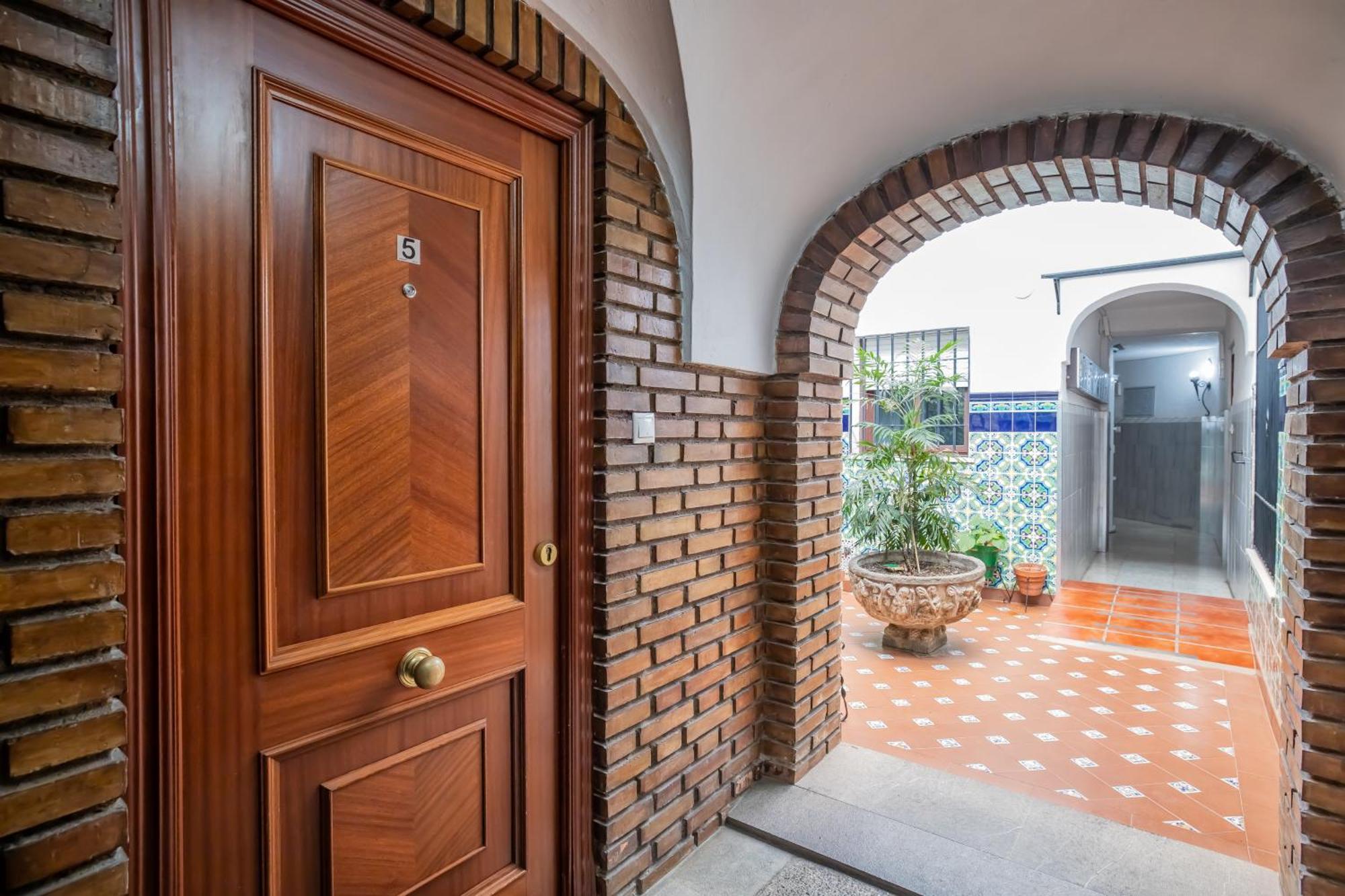 Encanto En La Juderia: Apartamento Con Patio กอร์โดบา ภายนอก รูปภาพ